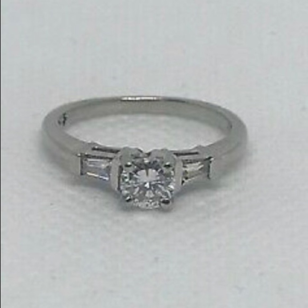 Vintage Diamond Engagement Ring Platinum
